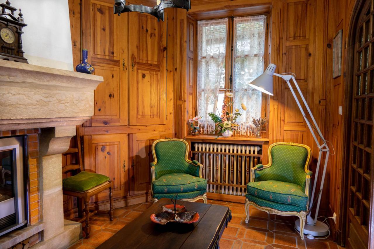 Maison Avec Patio Dans Le Centre Historique Villa Terrasson Eksteriør bilde