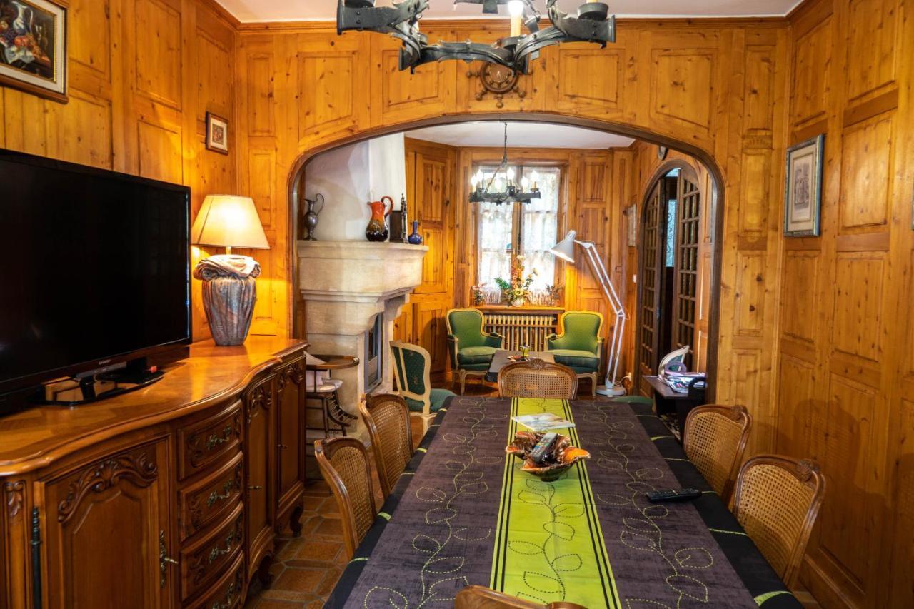 Maison Avec Patio Dans Le Centre Historique Villa Terrasson Eksteriør bilde